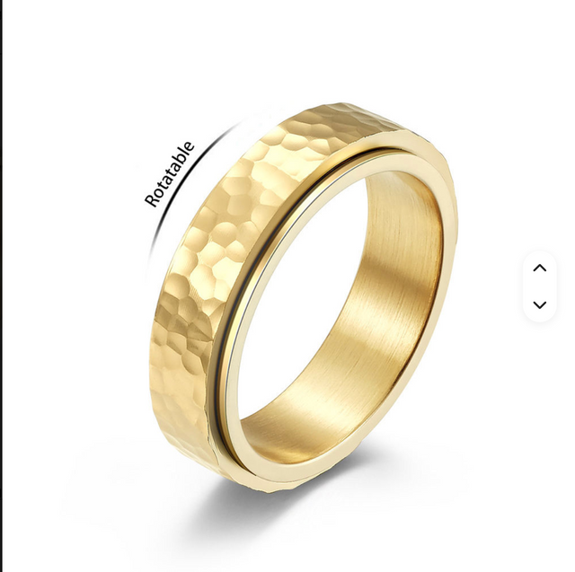 Galenée Meridian Spinner Band in hammered gold — rotatable outer band